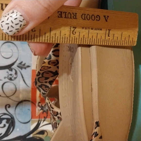 Leopard Crocs W7 - Picture 6 of 6